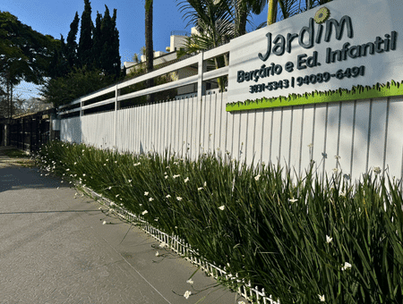 Fachada da Escola Jardim